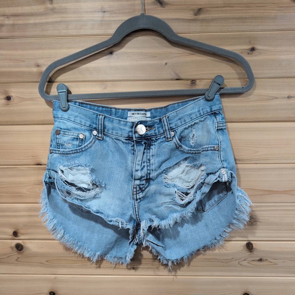 One x OneTeaspoon Distressed Denim Shorts Light Wash Frayed Hem Size 25